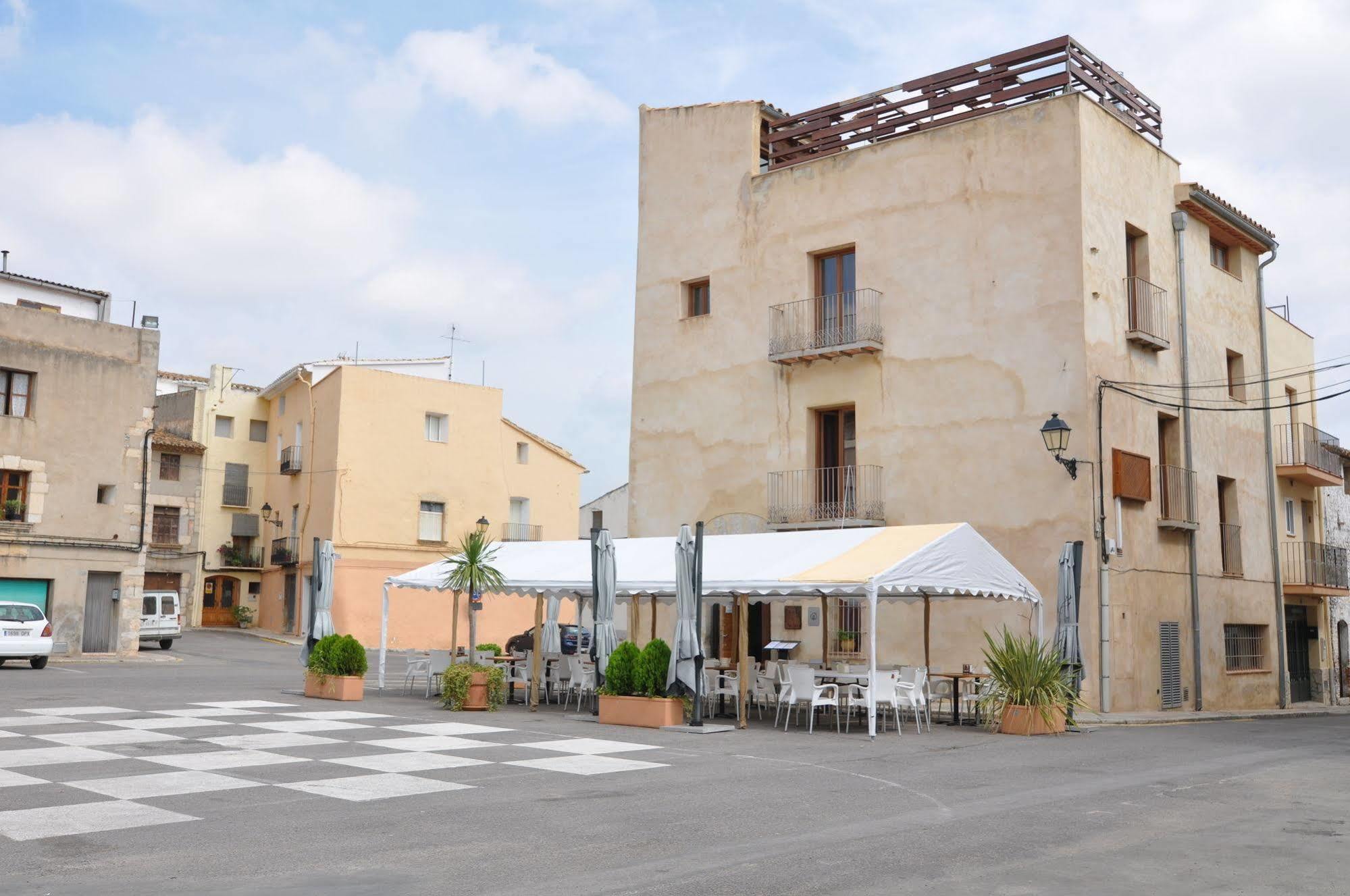 Hostal De Cabrit Sant Mateu  Exterior foto